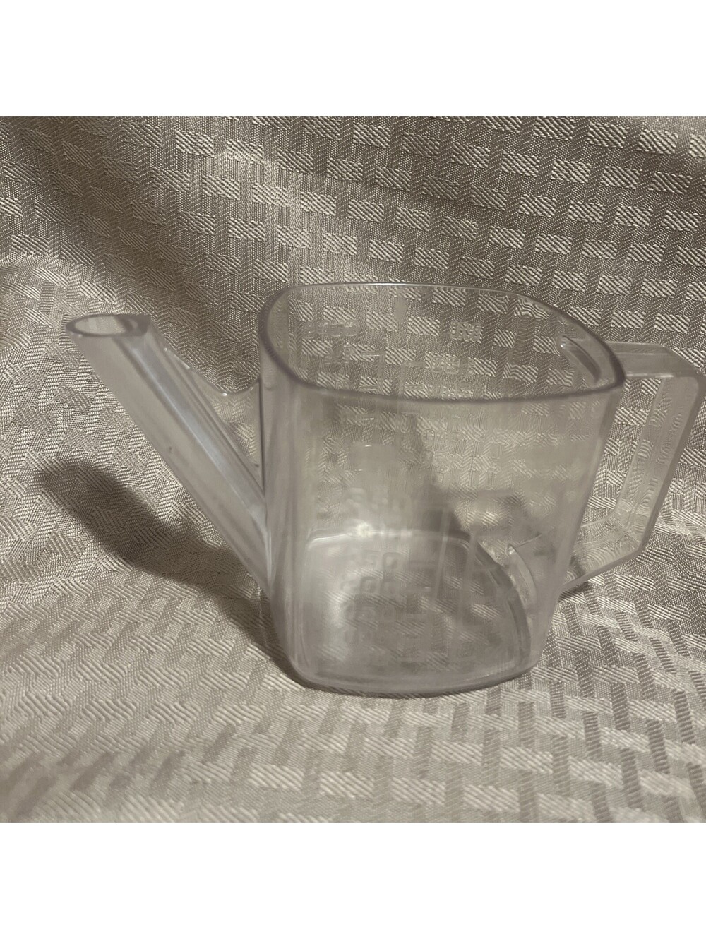 Vintage EHI Gravy Fat Separator 1-1/2 Cup Clear Plastic Measuring Pitcher teapot